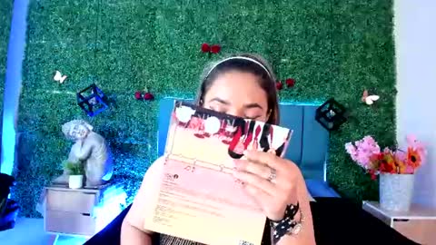 Snapshot of kiaraa88 chatting on July 1, 8:30 pm Valery online show from July 1, 8:30 pm
