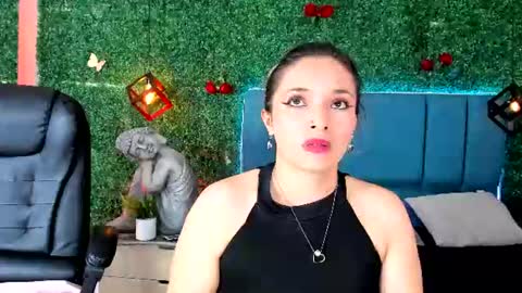 Snapshot of kiaraa88 chatting on July 3, 8:26 pm Valery online show from July 3, 8:26 pm