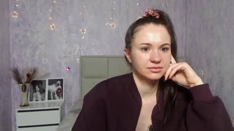 Snapshot of kiaracriegs chatting on January 16, 1:37 am Kara online show from January 16, 1:37 am