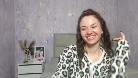 Snapshot of kiaracriegs chatting on January 29, 12:43 am Kara online show from January 29, 12:43 am