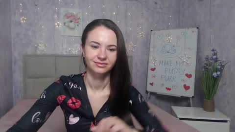 Snapshot of kiaracriegs chatting on October 12, 5:23 pm Kara online show from October 12, 5:23 pm