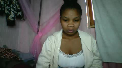 Snapshot of kiarah_69 chatting on May 14, 8:32 am kiarah 69 online show from May 14, 8:32 am