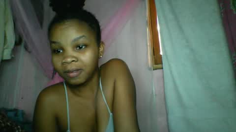 Snapshot of kiarah_69 chatting on May 15, 1:18 pm kiarah 69 online show from May 15, 1:18 pm