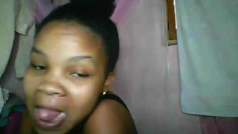 Snapshot of kiarah_69 chatting on May 17, 1:40 pm kiarah 69 online show from May 17, 1:40 pm