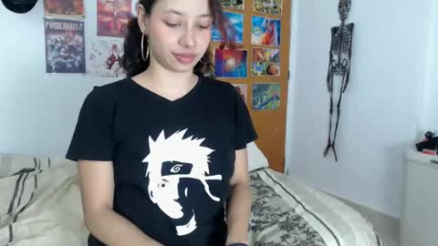 kiaralenon online show from November 8, 11:36 pm