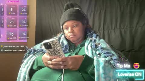 KiaraSugars online show from December 16, 6:35 pm