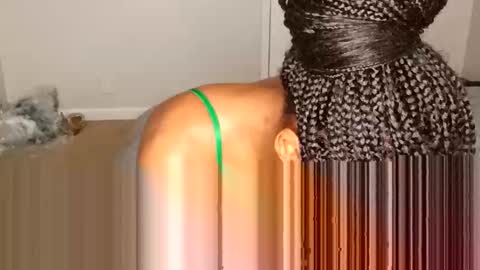 HunneysPlayRoom online show from February 8, 4:49 am