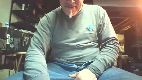 Snapshot of kick_1_down chatting on January 2, 5:14 am kick_1_down online show from January 2, 5:14 am