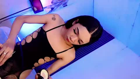Snapshot of kieramoore chatting on July 18, 8:18 am kieramoore online show from July 18, 8:18 am