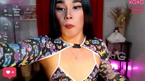 Snapshot of kiethmadison_miller chatting on October 31, 8:04 am Im Mia online show from October 31, 8:04 am