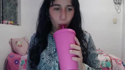 Snapshot of kiimy_to chatting on May 15, 10:50 pm Nezumy Rey online show from May 15, 10:50 pm