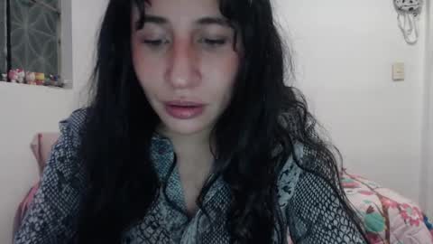 Snapshot of kiimy_to chatting on May 15, 11:34 pm Nezumy Rey online show from May 15, 11:34 pm