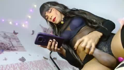 Snapshot of kika_lorace_ chatting on December 3, 1:30 am kika lorace online show from December 3, 1:30 am