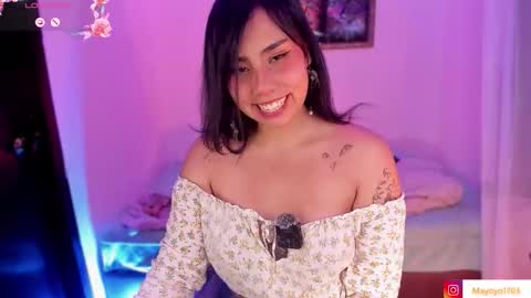 Snapshot of kiki_cavilll chatting on February 7, 1:20 am Mayoyo online show from February 7, 1:20 am