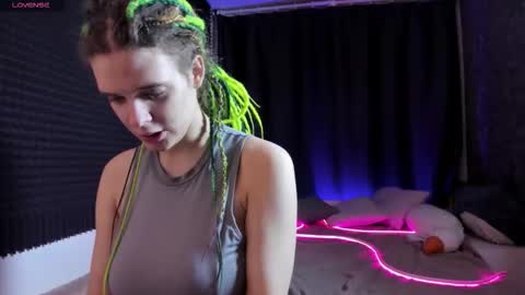 Kiki online show from October 24, 10:55 am