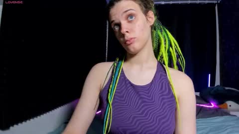 Kiki online show from December 5, 10:02 am