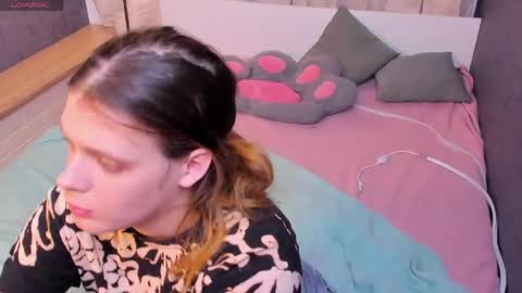 Kiki online show from March 15, 10:43 am