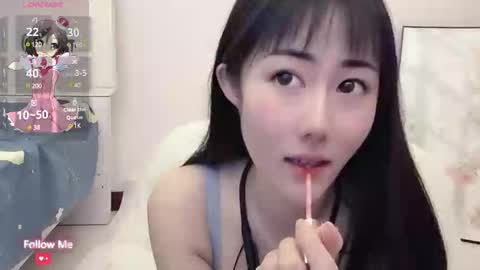 Snapshot of kiki_loveu chatting on March 3, 2:59 pm kiki_loveu online show from March 3, 2:59 pm