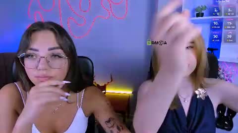 kiki_swan online show from August 1, 9:08 am