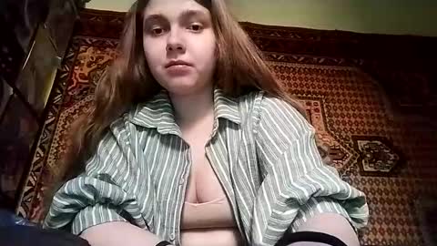 kikibang_ online show from February 4, 8:53 am