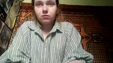 kikibang_ online show from March 28, 10:15 am