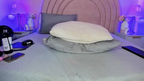 Snapshot of kikiisweet chatting on October 25, 8:00 am KI KI online show from October 25, 8:00 am