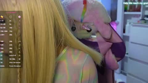 Snapshot of kikilepetite chatting on June 5, 9:20 pm kiki online show from June 5, 9:20 pm