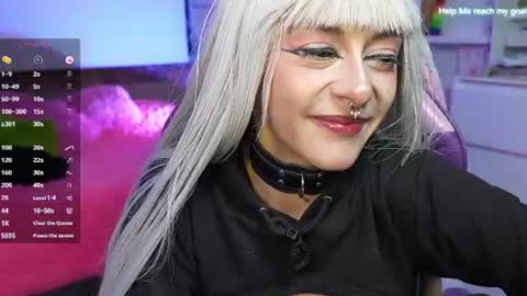 Snapshot of kikilepetite chatting on June 14, 2:24 am kiki online show from June 14, 2:24 am