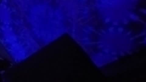 kikilovespartylights online show from November 7, 10:26 am