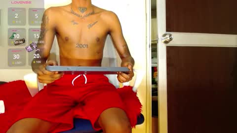 Snapshot of kilian_xx chatting on October 20, 10:49 am Kilian xxx online show from October 20, 10:49 am