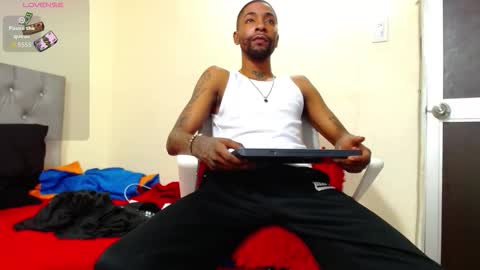 Kilian xxx online show from October 27, 5:00 am