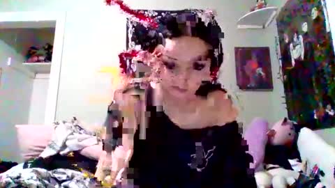 Snapshot of killakat21 chatting on December 19, 10:39 pm Kat 3 online show from December 19, 10:39 pm