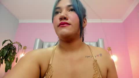 Snapshot of kim_blue_ chatting on February 26, 6:40 pm Kim Blue online show from February 26, 6:40 pm