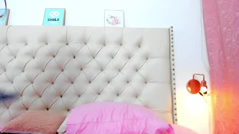 kim_eli online show from December 31, 8:04 am