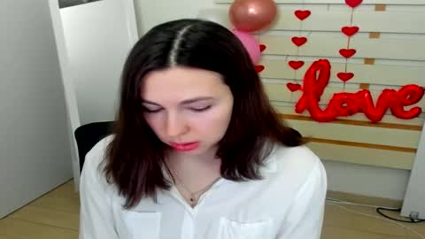 Kim online show from March 3, 1:31 pm