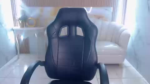 kim_lush_s online show from February 19, 8:16 pm