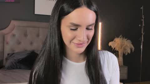 Kim Oberlin online show from November 20, 4:29 pm