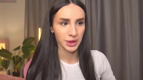 Kim Oberlin online show from November 28, 4:09 pm