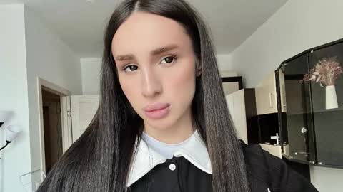 Kim Oberlin online show from February 24, 12:58 pm