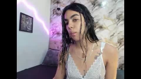 kim online show from April 7, 10:59 am