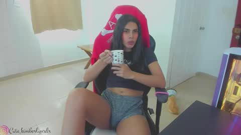 Snapshot of kim_wexler chatting on February 11, 10:18 pm OnlyFans kimberlywexlr online show from February 11, 10:18 pm