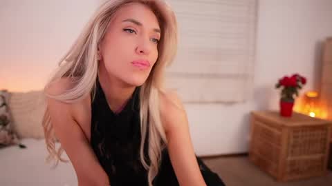 Kim online show from May 18, 4:07 am