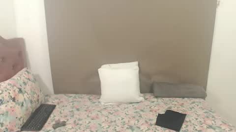 Snapshot of kimberjamesxx chatting on October 30, 2:57 am DANIELA online show from October 30, 2:57 am