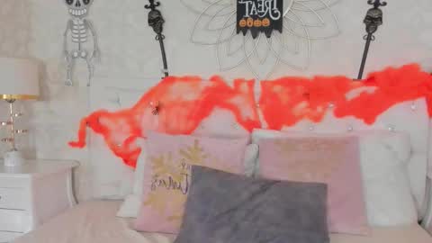 Kimberlin online show from October 31, 8:43 pm