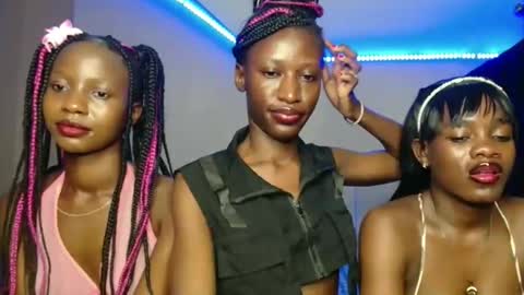 Kimberly online show from November 22, 4:28 pm