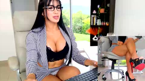 Melissa online show from March 18, 7:39 pm