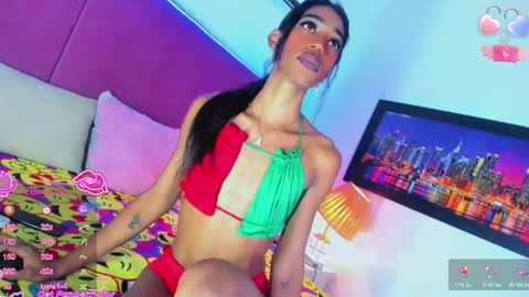 Your Queen KIM online show from November 21, 9:35 pm