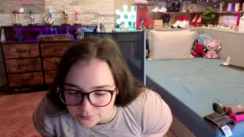 kimberlycaprice online show from May 24, 8:41 am