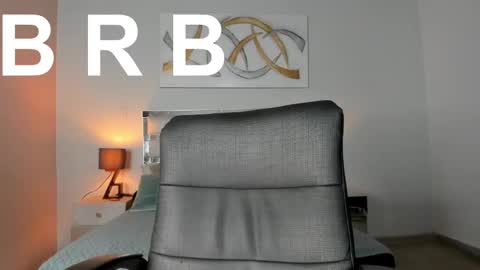 Snapshot of kimberlycoxxx chatting on December 6, 1:18 am kimberly online show from December 6, 1:18 am