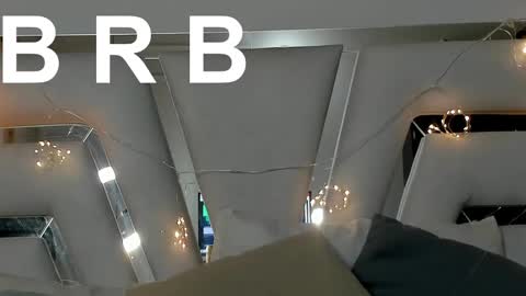 Snapshot of kimberlycoxxx chatting on December 9, 1:18 am kimberly online show from December 9, 1:18 am